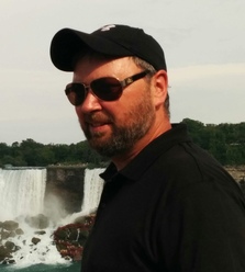 Mark Lofthouse PHOTO.jpg