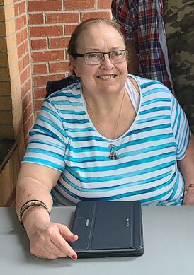 Gail Henderson - PHOTO.jpg