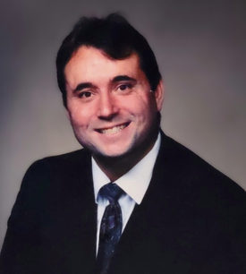 Kenneth Schuetze - PHOTO.jpg
