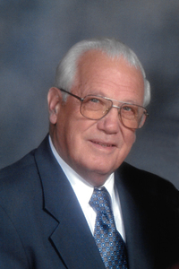 Kenneth Fess - Photo for Cards.jpg