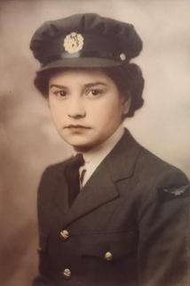 Delma Capton PHOTO.jpg